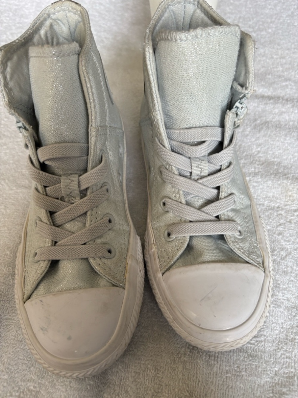 Converse Kids High-Top Sneakers in sparkling color